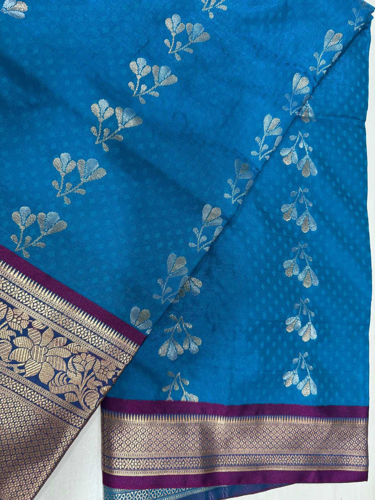 Navy Blue & Seafoam Saree- D00040