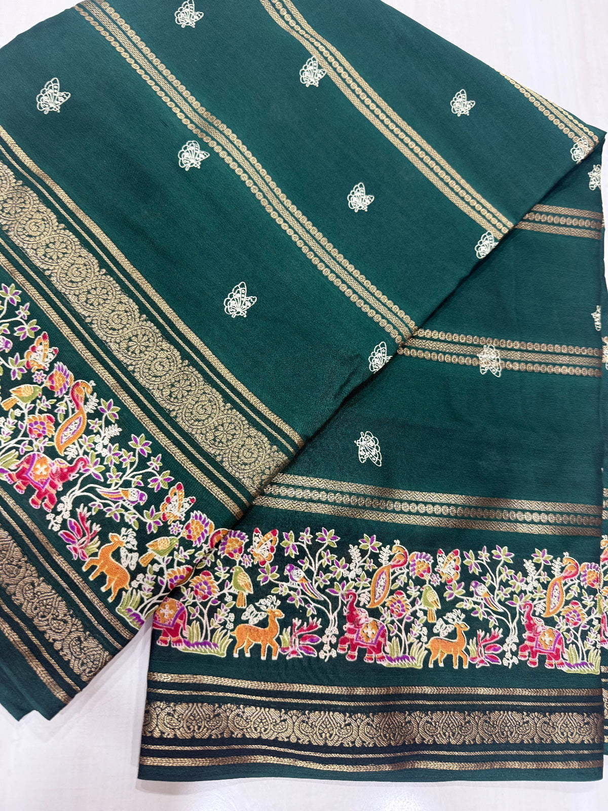 Exquisite Nature-Inspired Soft Silk Saree with Wildlife Border & Butterfly Buttas