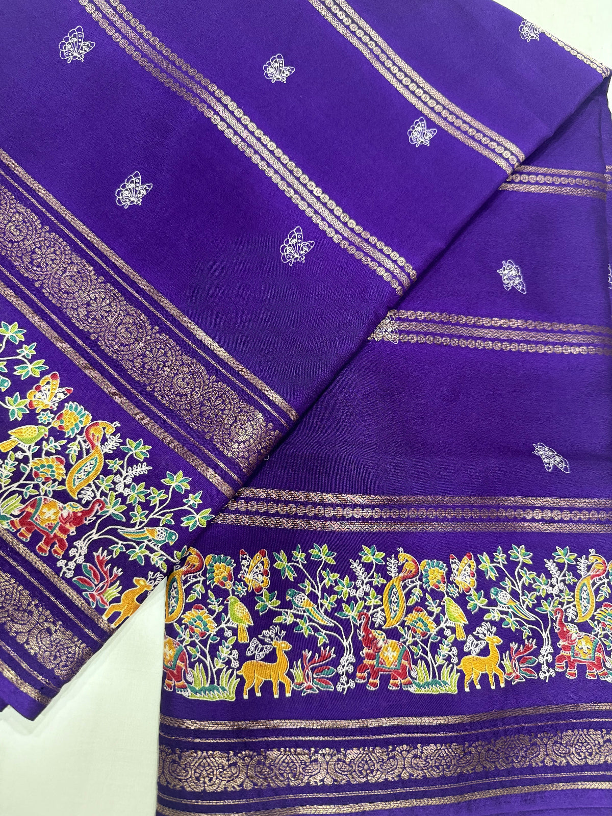 Exquisite Nature-Inspired Soft Silk Saree with Wildlife Border & Butterfly Buttas