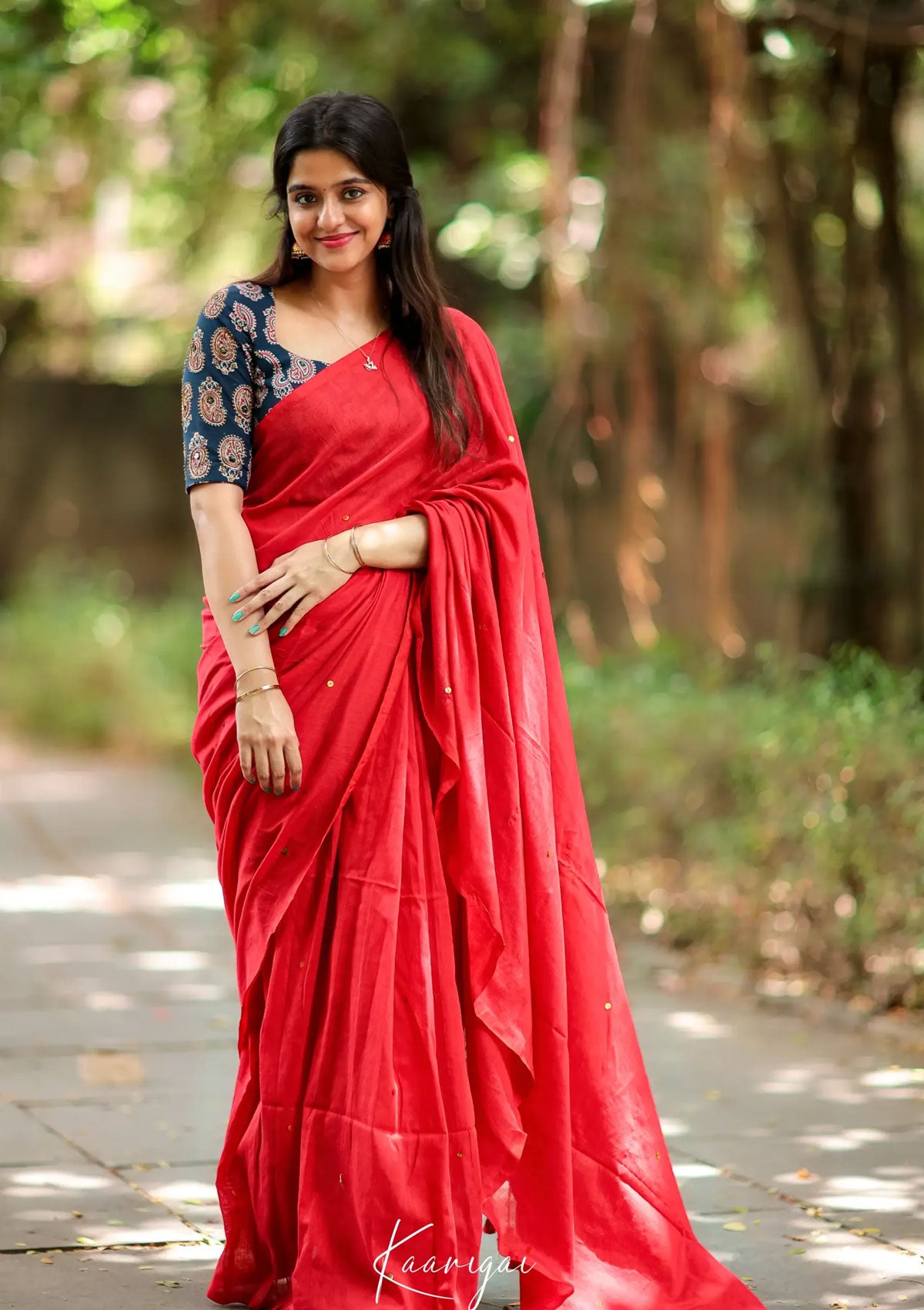 Azhagi- Red Cotton Saree