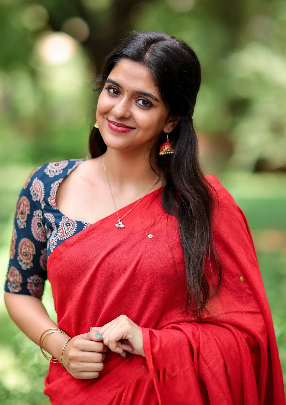 Azhagi- Red Cotton Saree