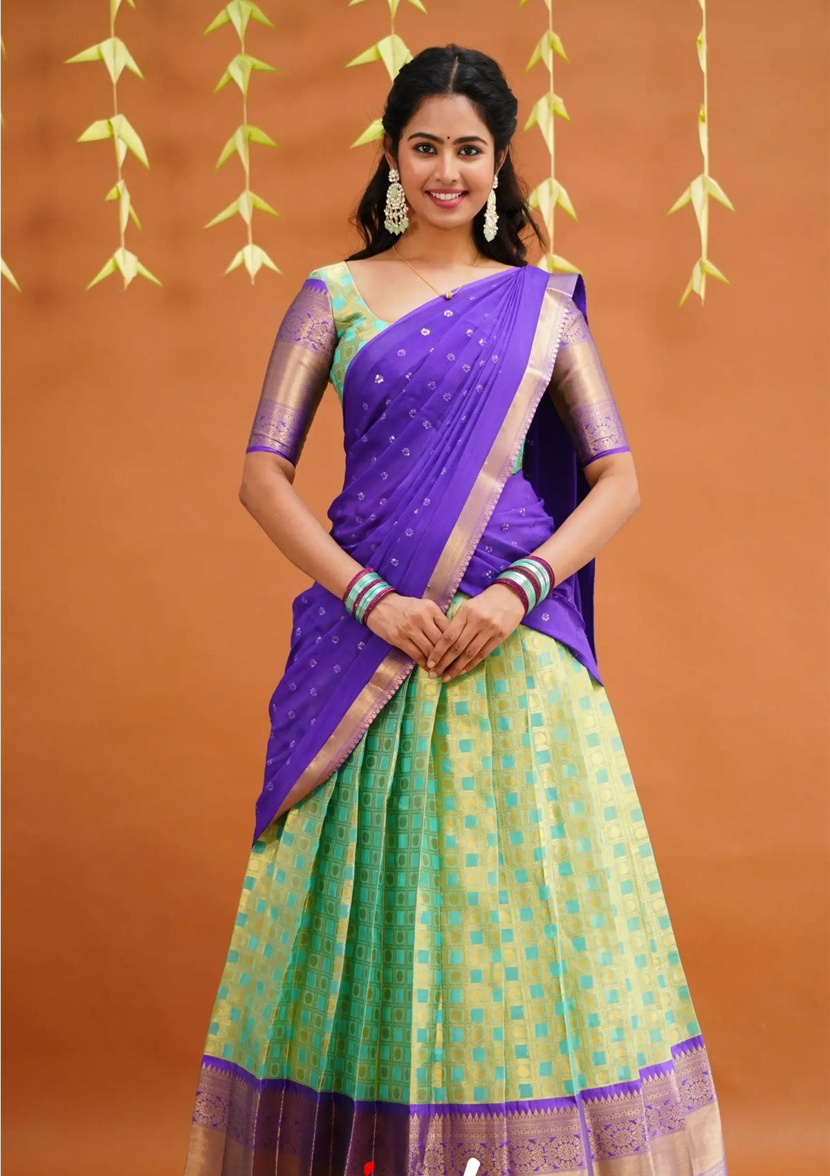 Izhaiyini Organza Half Saree
