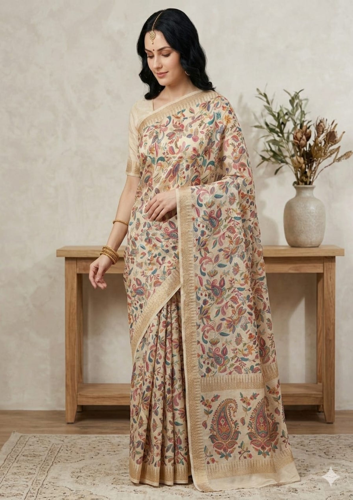 Ivory Floral & Paisley Georgette Saree - D00043