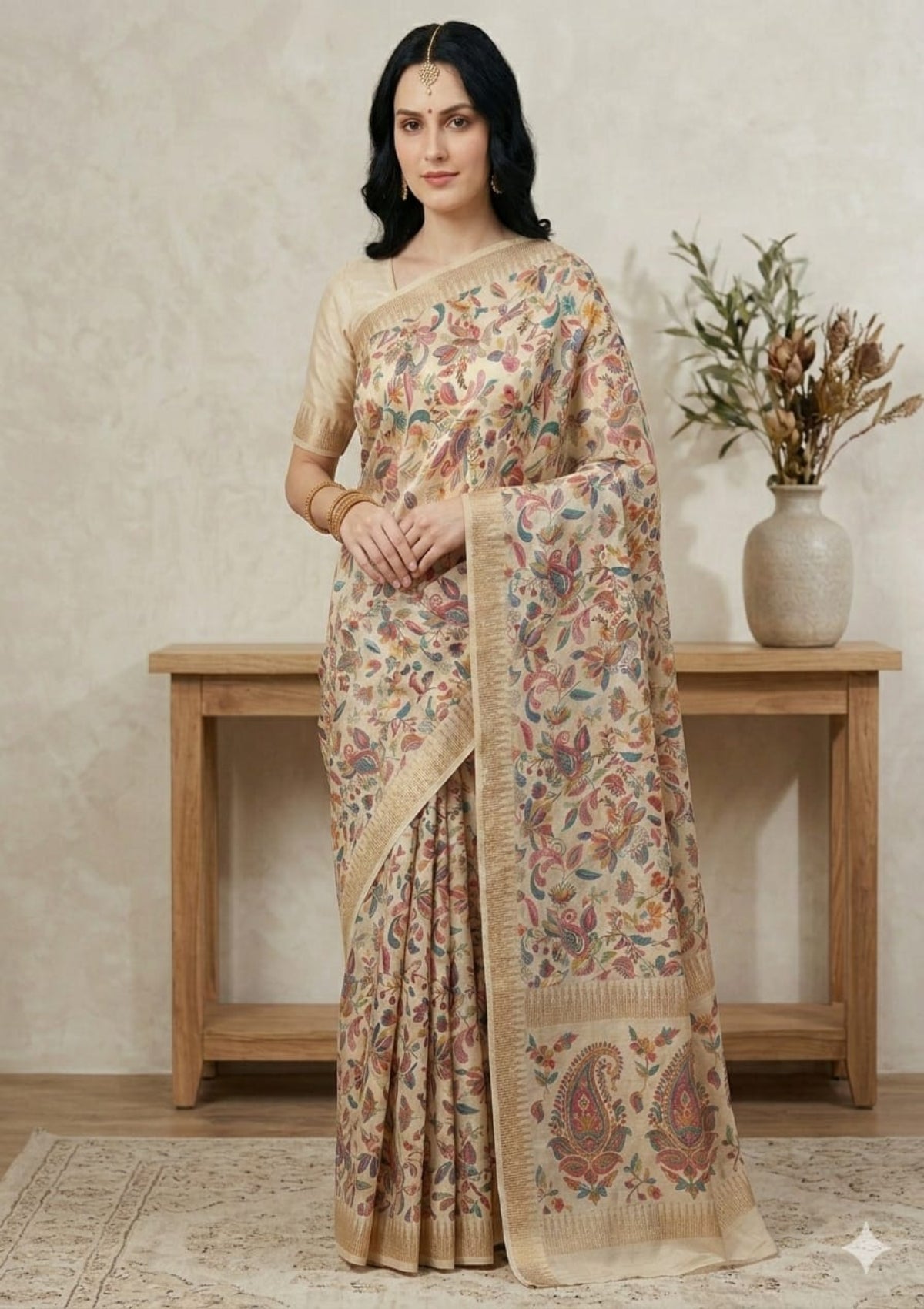 Ivory Floral & Paisley Georgette Saree - D00043