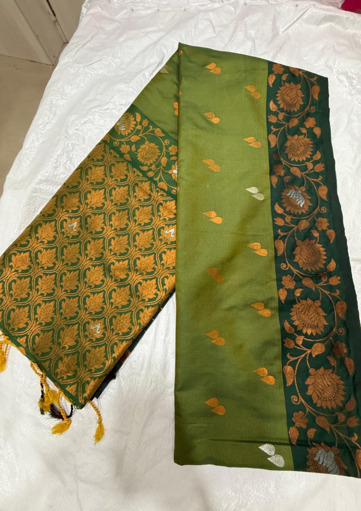 Olive & Bottle Green Banarasi Soft Silk Saree - D00014