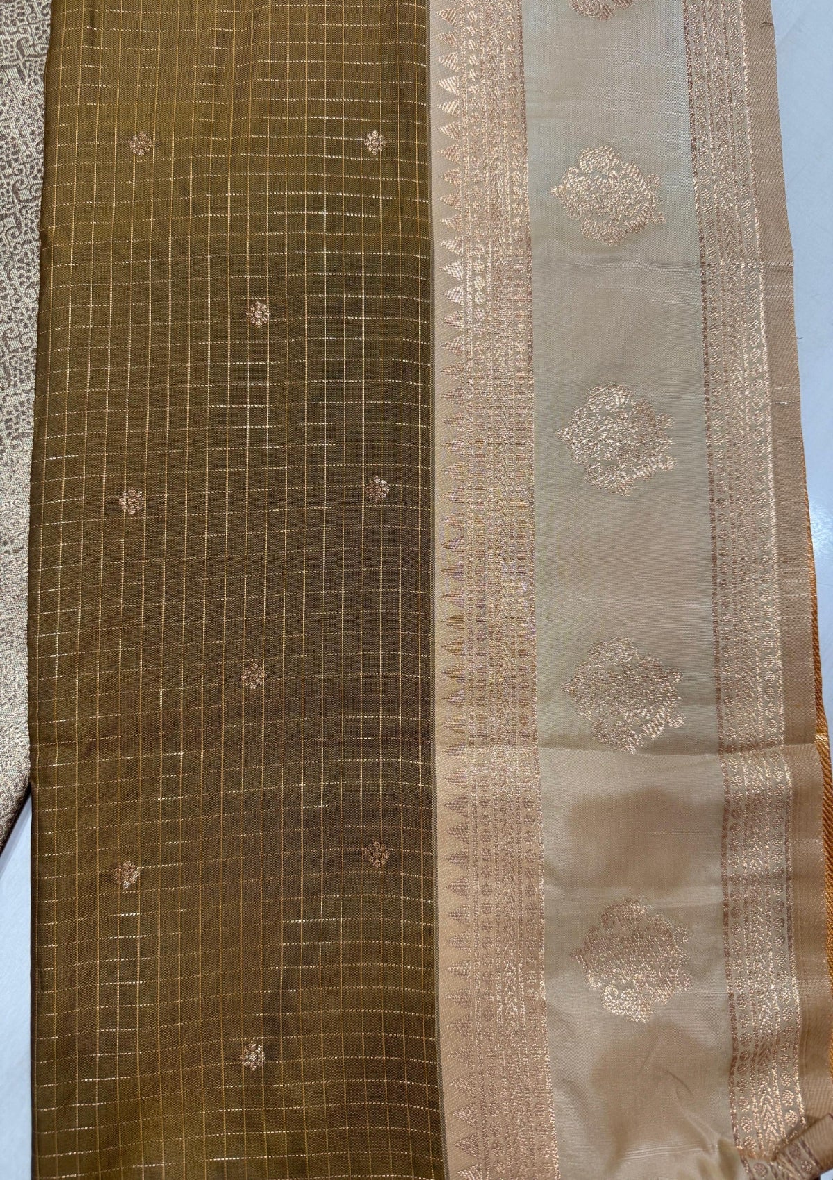 Olive Green & Beige Chanderi Silk Saree - D00055