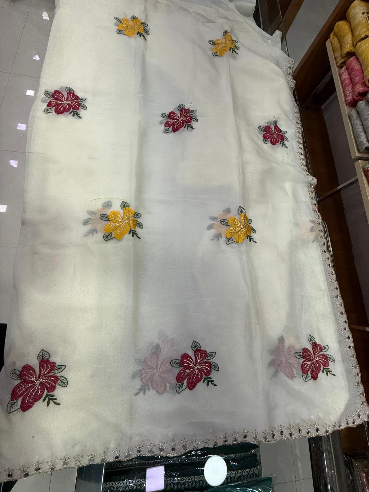 Premium organza / soft tissue blend (lightweight & sheer finish) - D0001