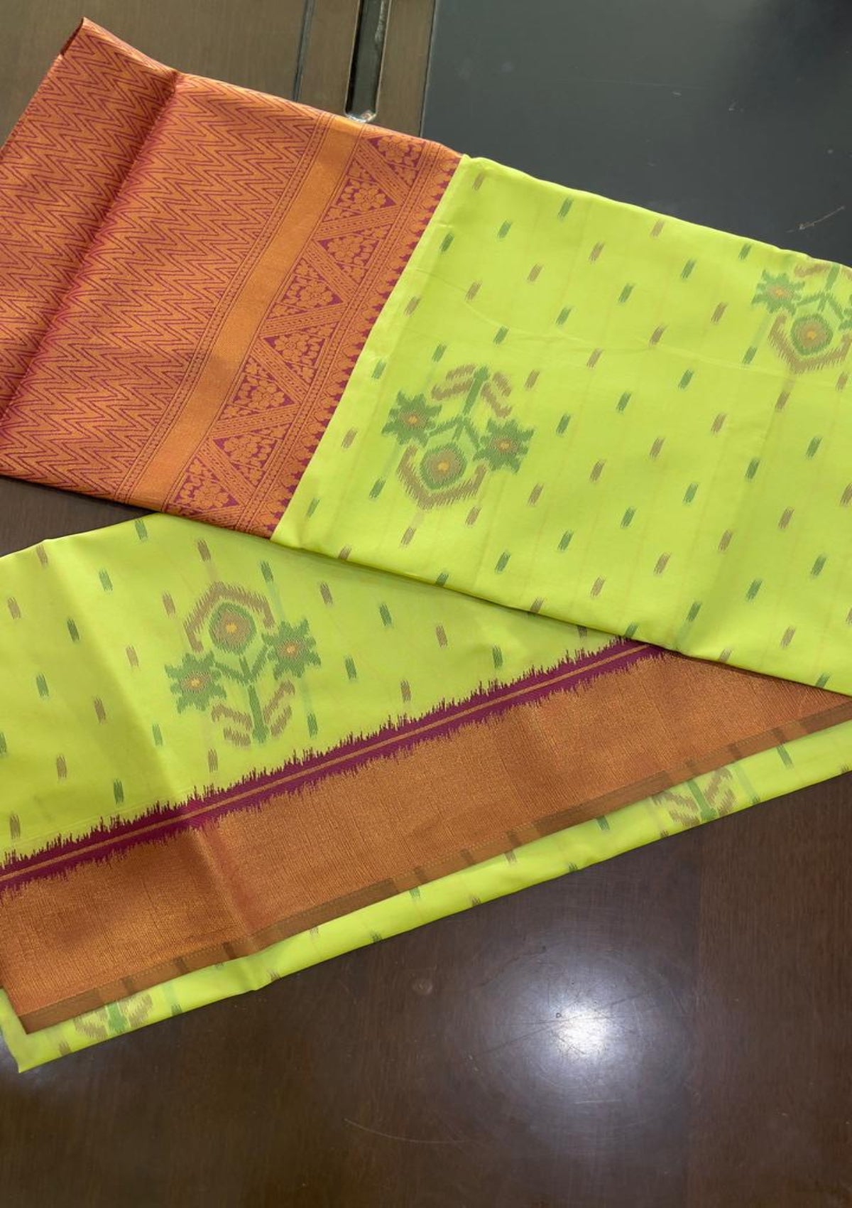 Traditional Parrot Green Banaras Saree with Grand Copper Zari Pallu & Contrast Border - D00021